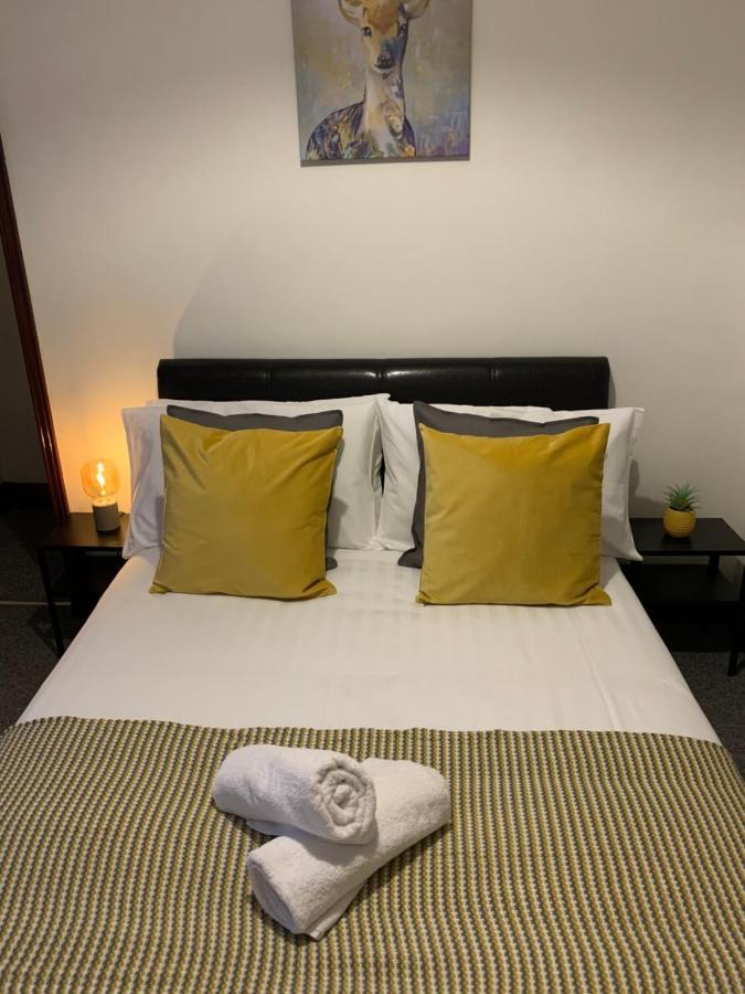 Rodsley - 2 Bedroom 1St Floor Flat Free Parking Wifi And Netflix Gateshead Exterior foto